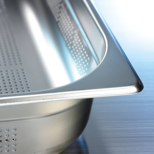 CUISINE Gelochter Behälter GN 1/2 - 200 mm (11,7 l)